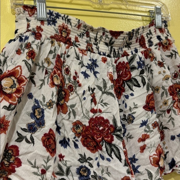 American Eagle Outfitters Floral Patterned Shorts - Picture 5 of 5